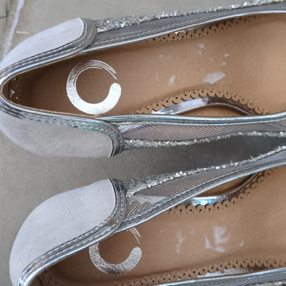 Journee Collection Women's Silver‎ Glitter Sparikle High Heels Size 6